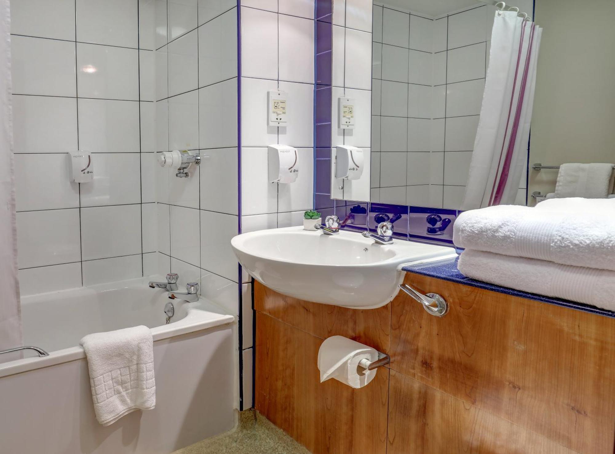 Casa Mere Manchester Airport, Knutsford, Sure Collection By Best Western ภายนอก รูปภาพ